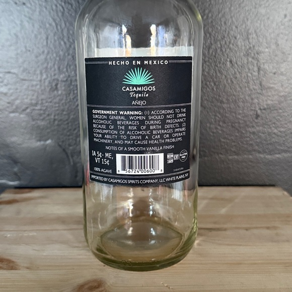 Casamigos Tequila Añejo EMPTY BOTTLE - Picture 3 of 4